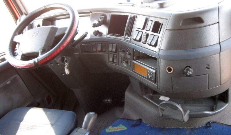 VOLVO 2009 full